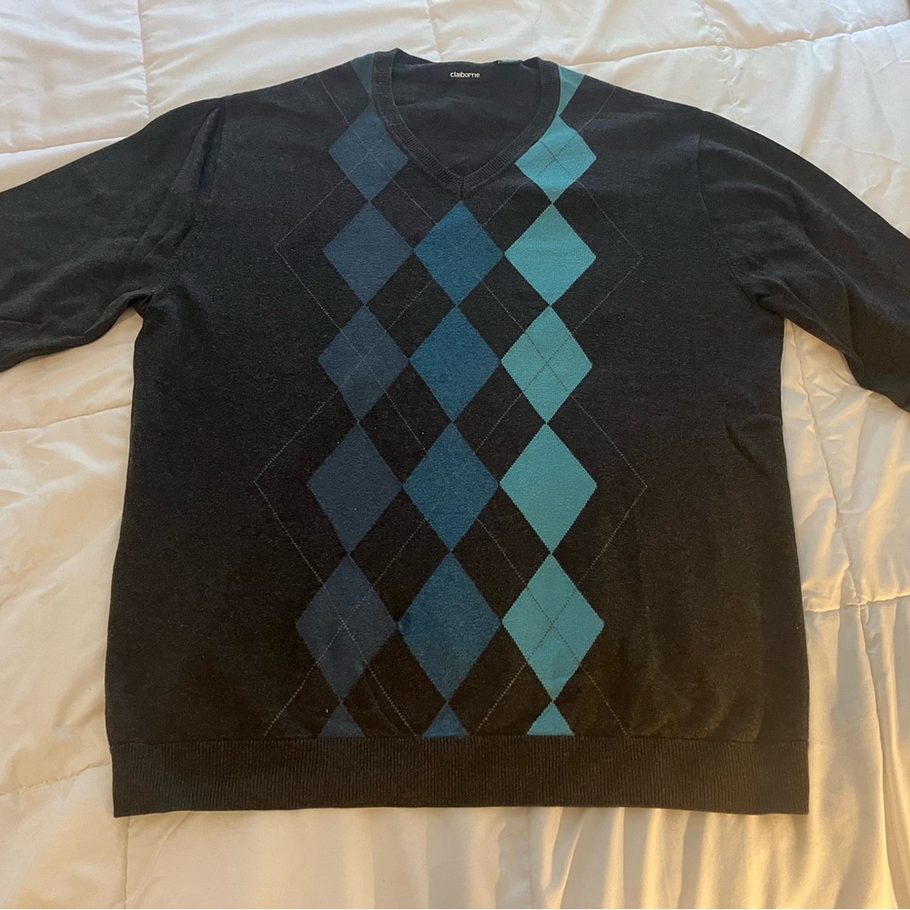 Liz Claiborne Men's V-Neck Sweater in Black and Teal Argyle, long sleeve